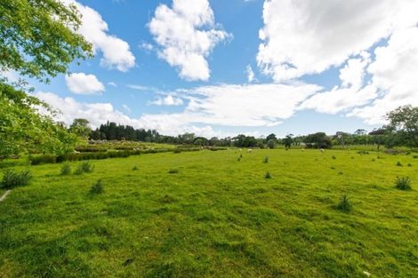 Photo of property in 202 Pine Valley Road, Dairy Flat, Silverdale, 0992