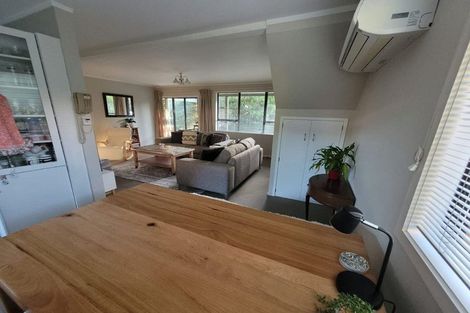 Photo of property in 1/23 Royal Road, Massey, Auckland, 0614