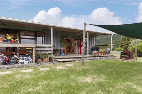 Photo of property in 958 Whangaripo Valley Road, Whangaripo, Wellsford, 0972