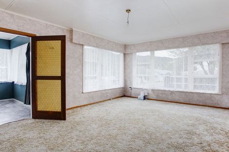 Photo of property in 15 Parenga Street, Wainuiomata, Lower Hutt, 5014