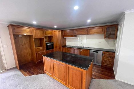 Photo of property in 9 Snell Place, Pakuranga, Auckland, 2010