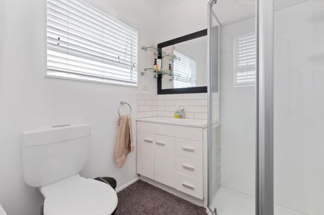 Photo of property in 35 Ocean View Road, Waihi Beach, 3611