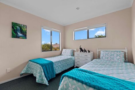 Photo of property in 72 Dalton Drive, Papamoa Beach, Papamoa, 3118