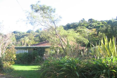 Photo of property in 2 Kaitawa Road, York Bay, Lower Hutt, 5013