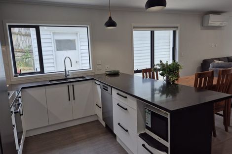 Photo of property in 1 Rimu Street, Tawa, Wellington, 5028