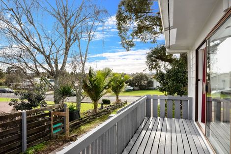 Photo of property in 8 Newland Grove, Henderson, Auckland, 0610