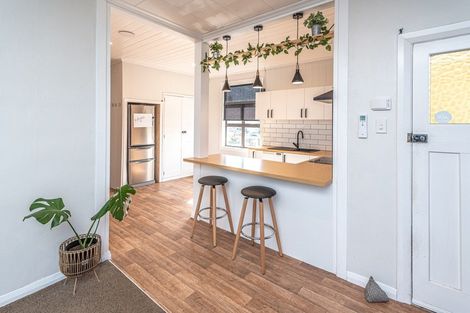 Photo of property in 13 Karaka Street, Castlecliff, Whanganui, 4501