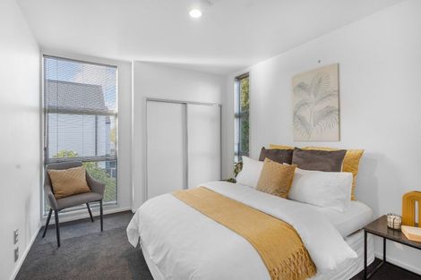 Photo of property in 547 Barbadoes Street, Edgeware, Christchurch, 8013