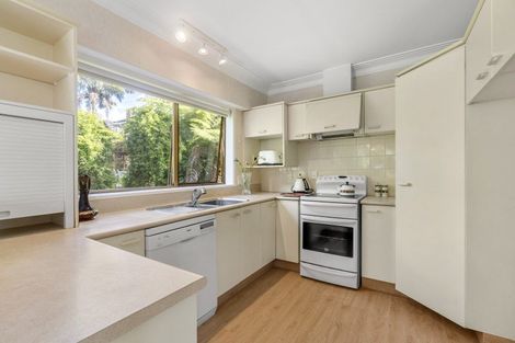 Photo of property in 3/108 Ocean View Road, Northcote, Auckland, 0627