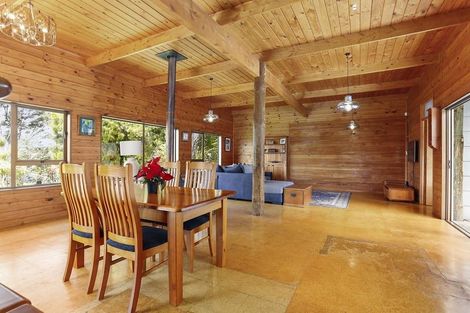 Photo of property in 114 Mountain Road, Henderson Valley, Auckland, 0612