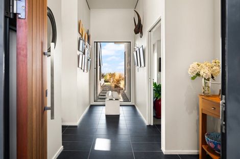 Photo of property in 25 Highgrove, Saint Clair, Dunedin, 9012