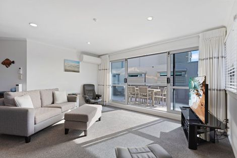Photo of property in Salisbury Crown, 5/7 Salisbury Avenue, Mount Maunganui, 3116