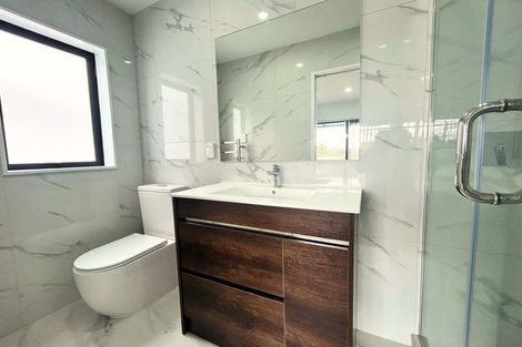 Photo of property in 2a Marinich Drive, Ranui, Auckland, 0612