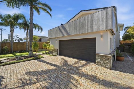 Photo of property in 31 Beechwood Road, Rothesay Bay, Auckland, 0630