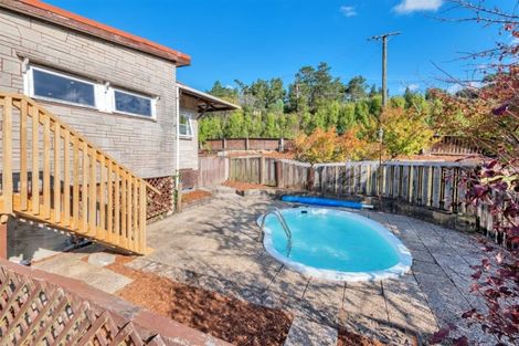 Photo of property in 905 Swanson Road, Swanson, Auckland, 0612