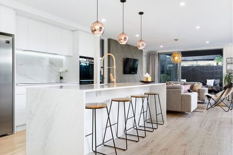 Photo of property in 37 Findlay Avenue, Halswell, Christchurch, 8025