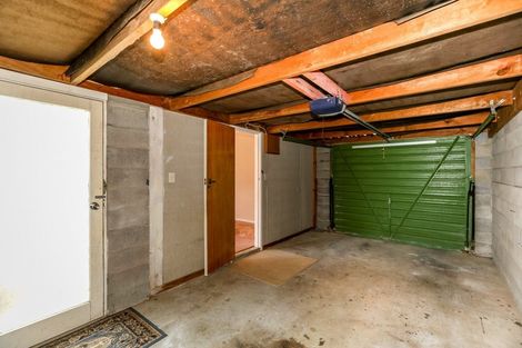 Photo of property in 2/13 Karamu Street, Strandon, New Plymouth, 4312