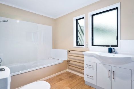 Photo of property in 10 Whitley Avenue, Ebdentown, Upper Hutt, 5018