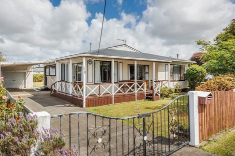 Photo of property in 52 Sherwill Street, Feilding, 4702