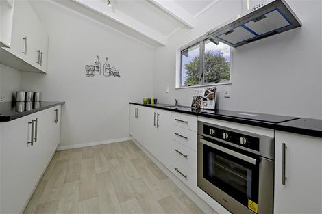 Photo of property in 6 Mikasa Place, Mangere, Auckland, 2022