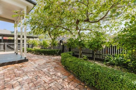 Photo of property in 24 Albert Street, Saint Clair, Dunedin, 9012