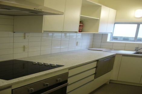 Photo of property in 4 Hawker Street, Mount Victoria, Wellington, 6011