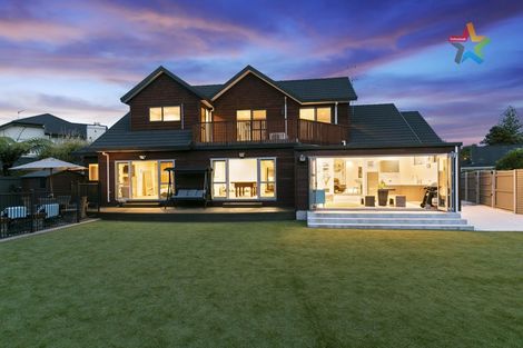 Photo of property in 6 Harley Grove, Boulcott, Lower Hutt, 5010