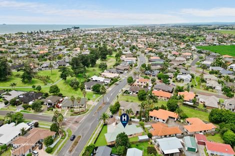 Photo of property in 202 Gravatt Road, Papamoa Beach, Papamoa, 3118