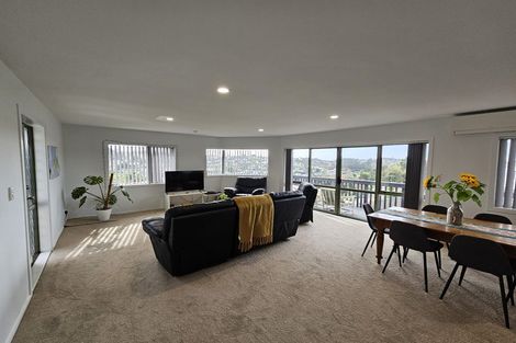 Photo of property in 24 Carillon Place, Massey, Auckland, 0614