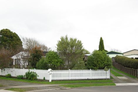 Photo of property in 16 Wicklow Place, Bell Block, New Plymouth, 4312