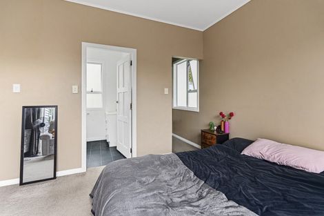 Photo of property in 37 Somerset Street, Brooklands, New Plymouth, 4310