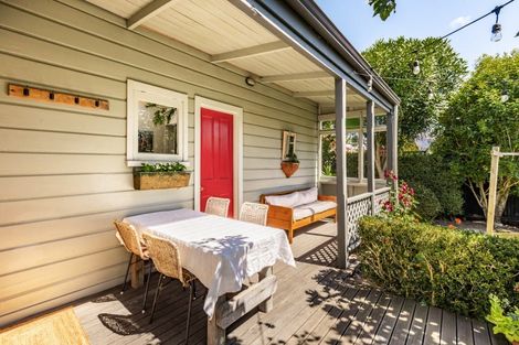 Photo of property in 913 Fitzroy Avenue, Mahora, Hastings, 4120