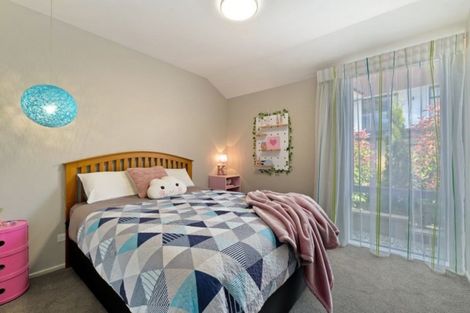 Photo of property in 12 Edgewood Place, Wanaka, 9305