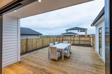 Photo of property in 58 Lime Hill Rise, Flat Bush, Auckland, 2019