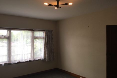 Photo of property in 118 Holly Road, St Albans, Christchurch, 8014