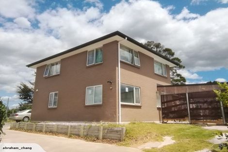 Photo of property in 13 Cooladerry Place, Rosehill, Papakura, 2113