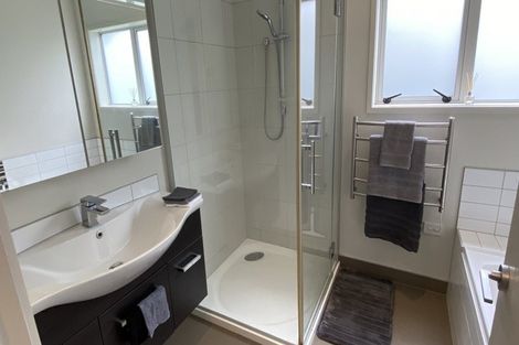 Photo of property in 2 Fennell Crescent, Silverdale, 0932