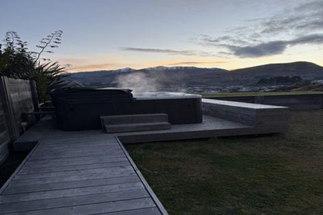 Photo of property in 28 Myles Way, Lower Shotover, Queenstown, 9304