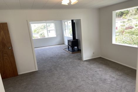 Photo of property in 162 Broderick Road, Johnsonville, Wellington, 6037