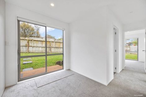 Photo of property in 11 Karo Place, Glendene, Auckland, 0602