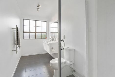 Photo of property in 3/47 Edmonton Road, Henderson, Auckland, 0612