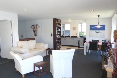 Photo of property in 11 Aranui Street, Miramar, Wellington, 6022