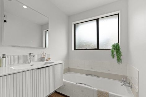 Photo of property in 1/22 Camrose Place, Ilam, Christchurch, 8041