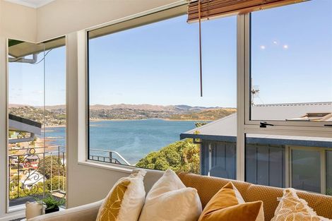 Photo of property in 18 Gordon Road, Plimmerton, Porirua, 5026