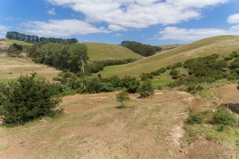 Photo of property in 14 Pekama Drive, Cable Bay, 0420