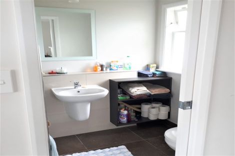 Photo of property in 13 Bartholomew Road, Levin, 5510