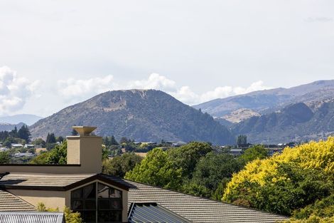 Photo of property in 24a Bills Way, Wanaka, 9305