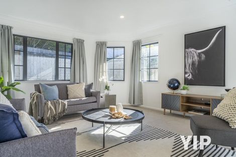 Photo of property in 17 Claverton Grove, Churton Park, Wellington, 6037