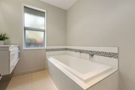 Photo of property in 260 Major Hornbrook Road, Mount Pleasant, Christchurch, 8081