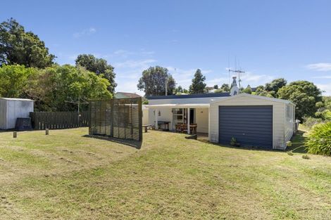 Photo of property in 11 Rata Street, Otaki Beach, Otaki, 5512